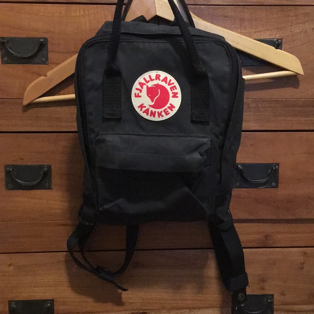 Fjallraven kanken black bag